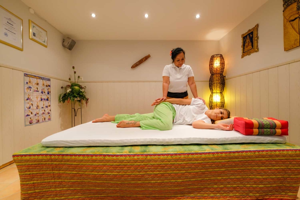 Thai Massage im Schönheitssalon Patcharee in Hamburg Niendorf