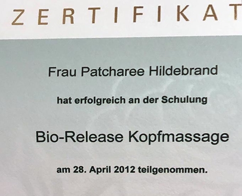 Dies ist ein Zertifikat von Gertraud Gruber Kosmetik für Patcharee Hildebrand über die erfolgreiche Teilnahme an der Schulung 'Bio-Release Kopfmassage'